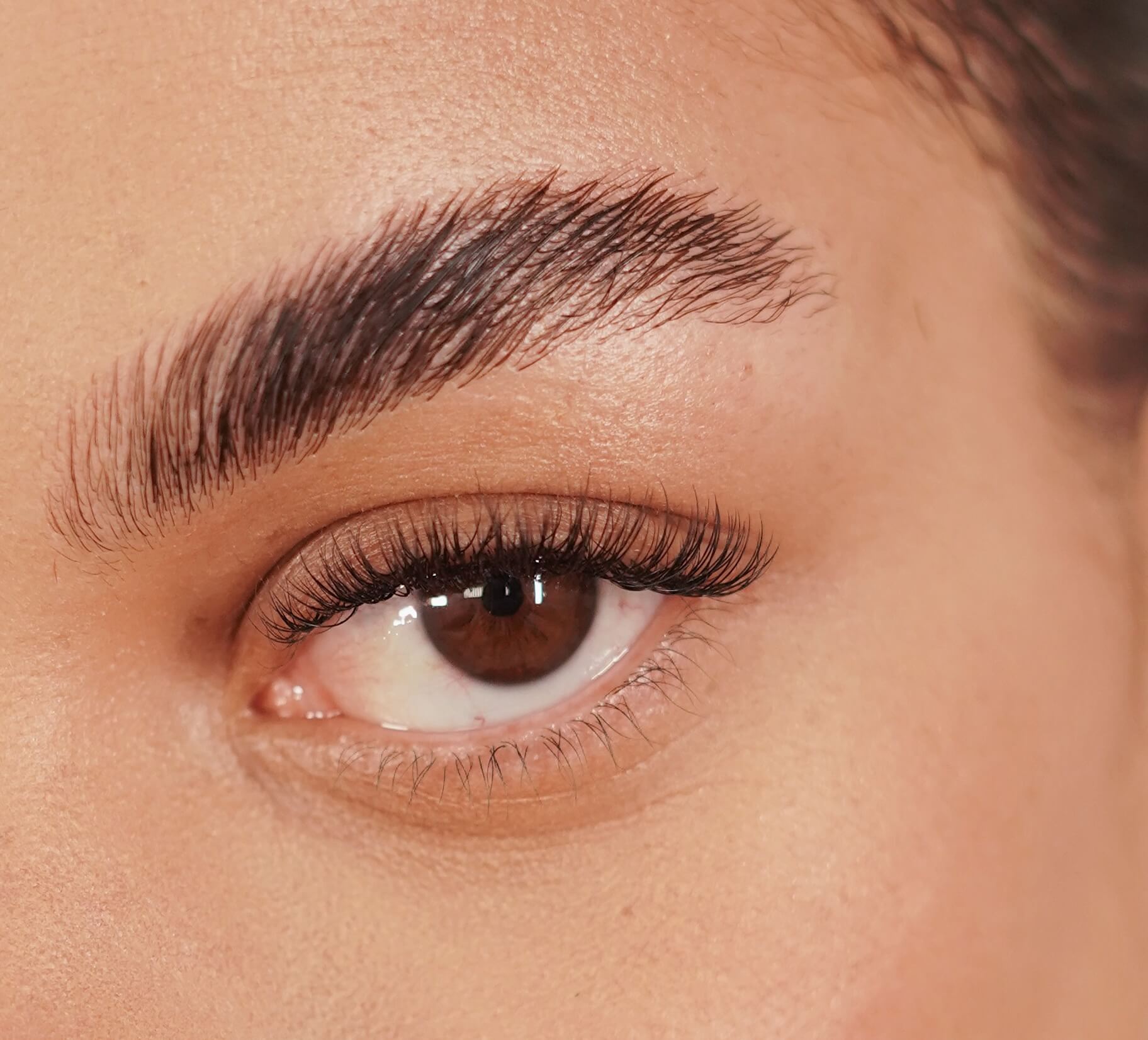Alongamento de Cílios & Brow Lamination